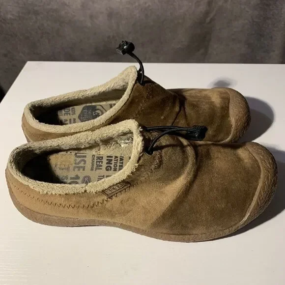 KEEN Velour or Faux Fur Howser III Slides Dark Earth Velour women’s Sz 8 - Picture 4 of 7